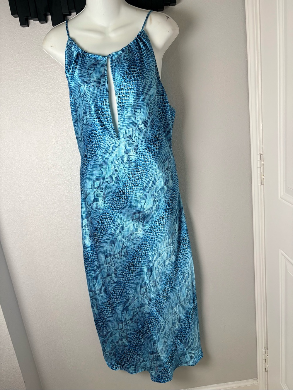 Private Luxuries Satin Blue Snake-Print Slip Dress with Keyhole Detail Size M